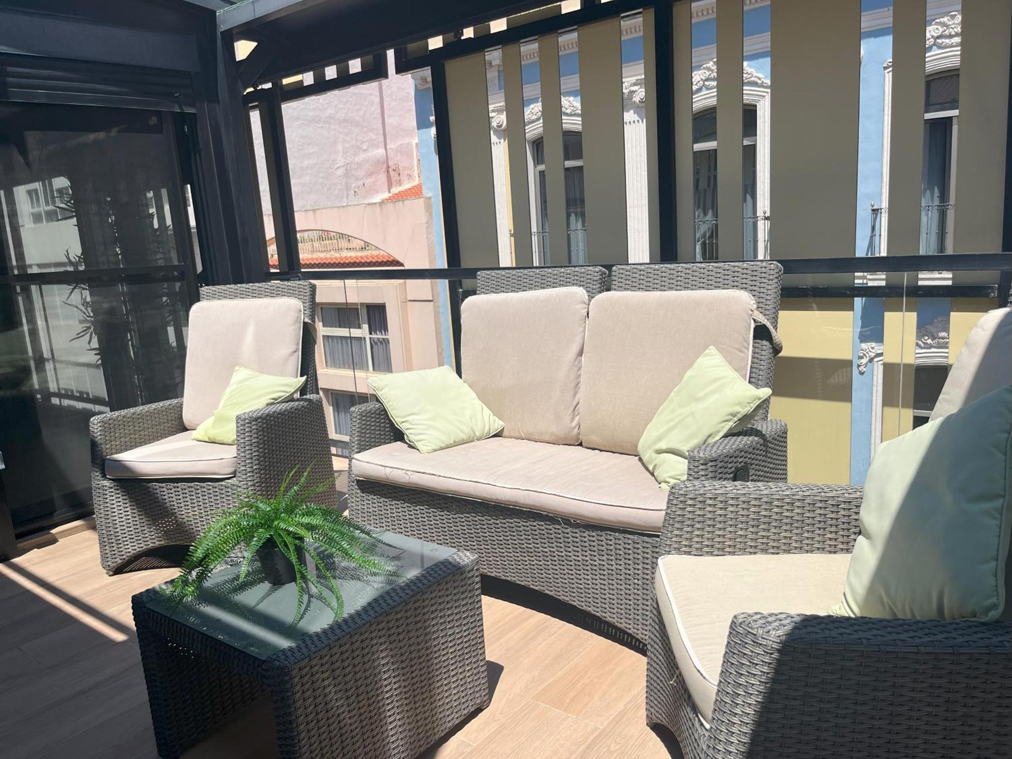Apartamentos Romero Alicante Kültér fotó